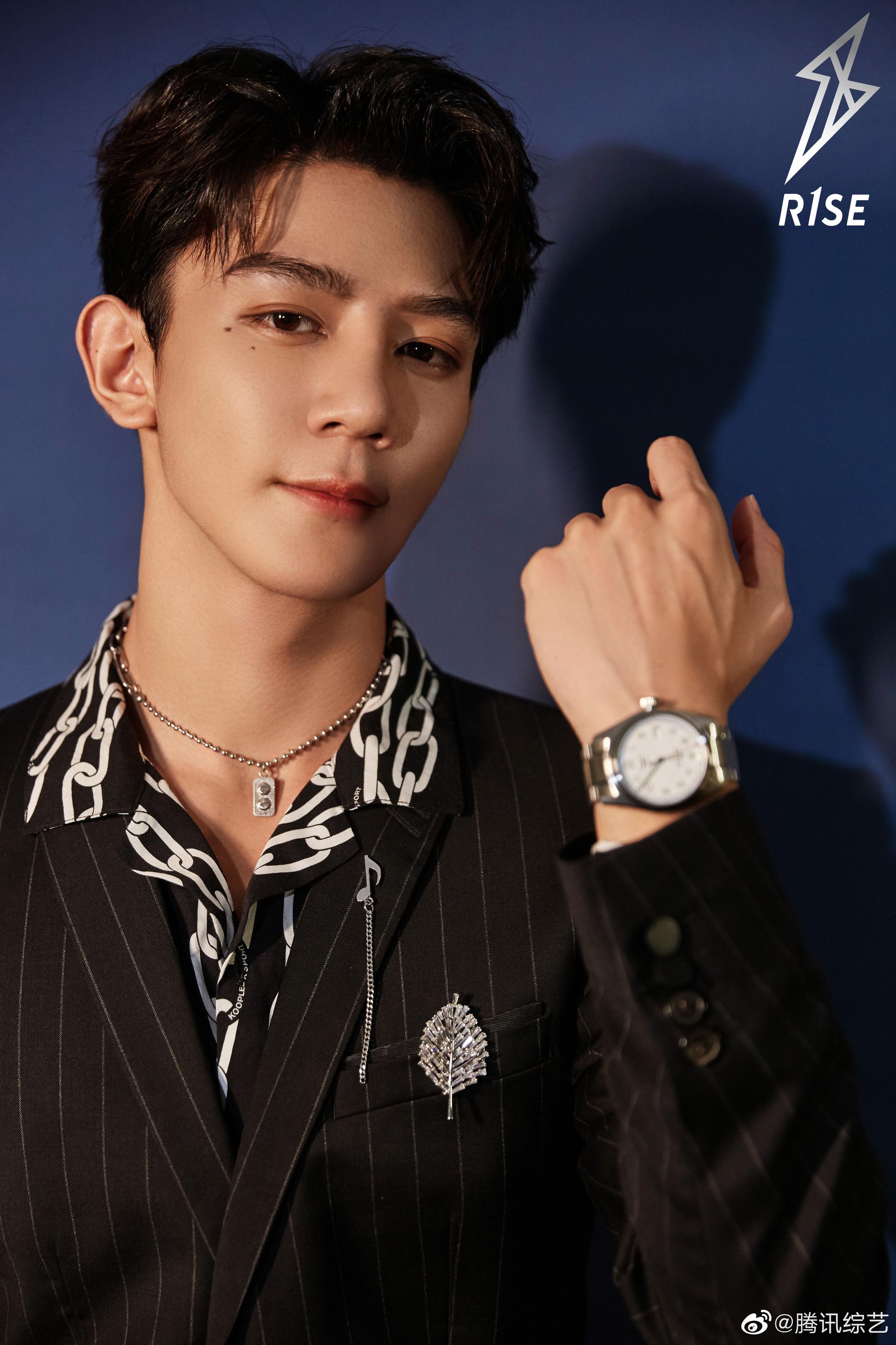 花衬衫 西装～是谁家贵公子呀～|夏之光_新浪新闻