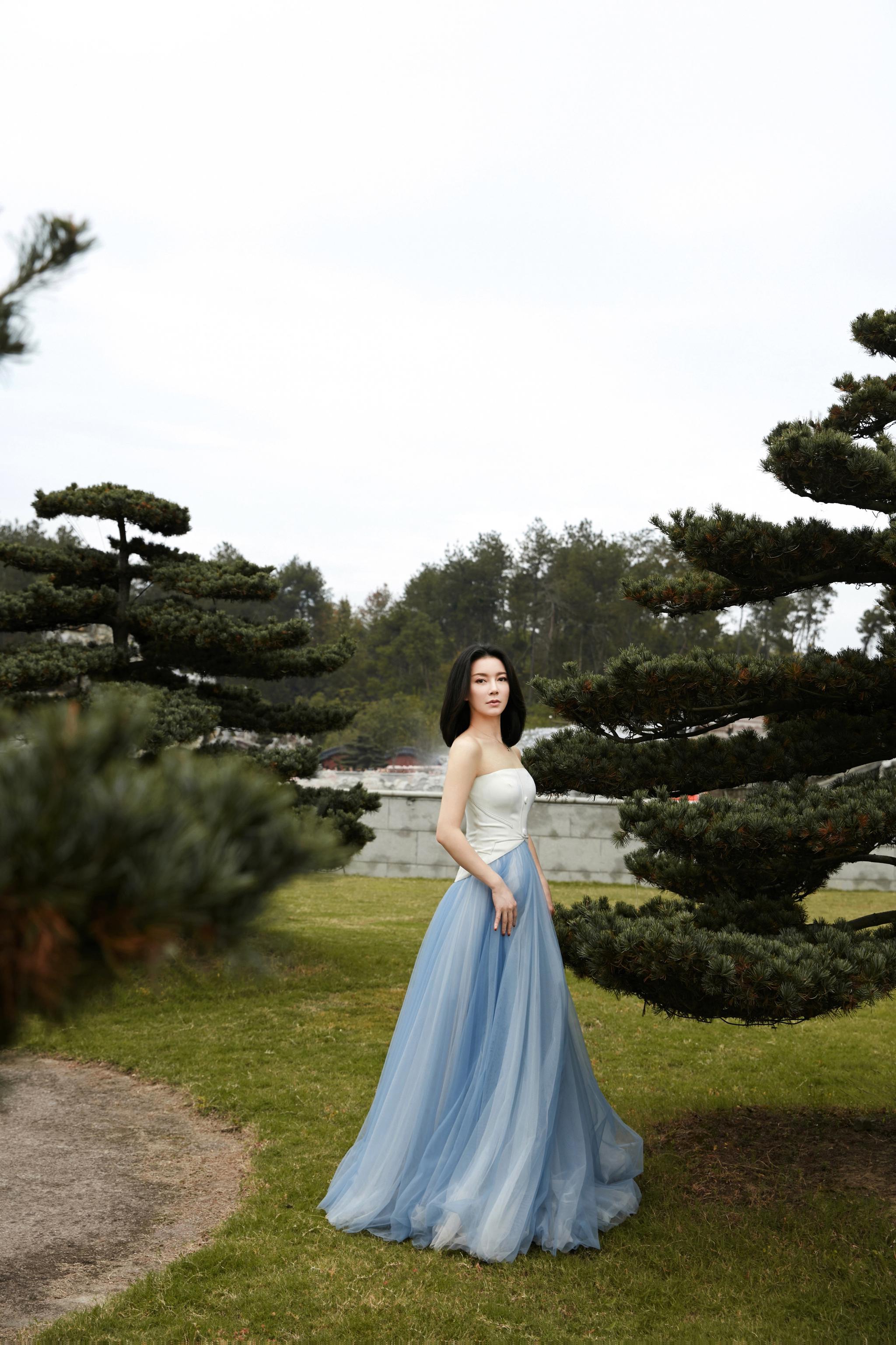 欢娱影视演员@刘敏 今日出席横店影视节第七届文荣奖颁奖典礼