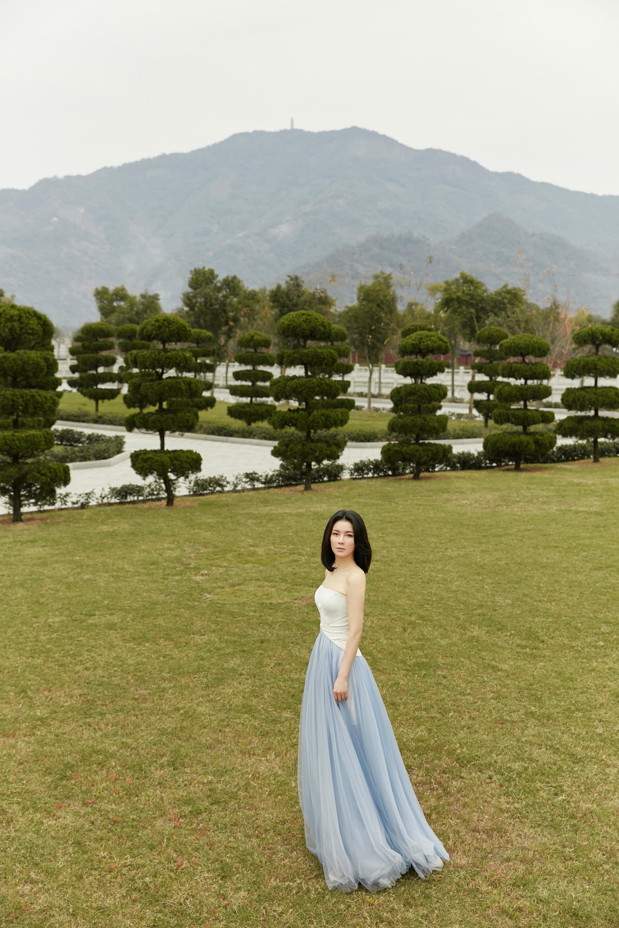 欢娱影视演员@刘敏 今日出席横店影视节第七届文荣奖颁奖典礼