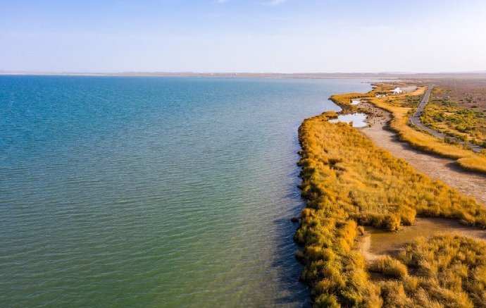 青海德令哈克鲁克湖__财经头条