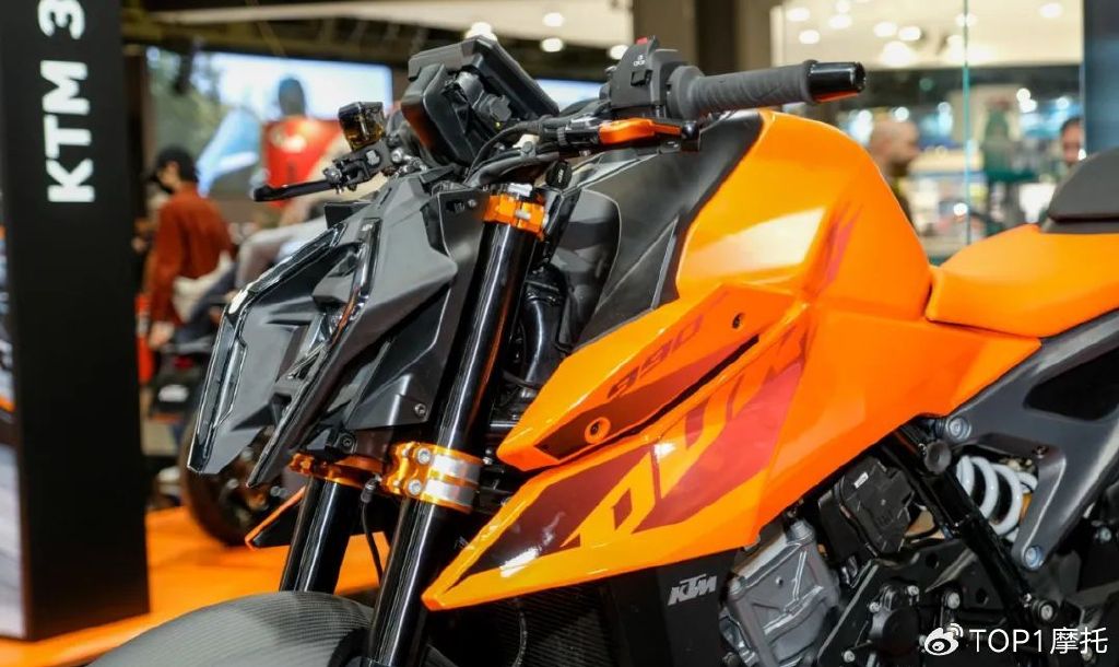 极致进化ktm990duke米兰车展上市890duke有望被其取代