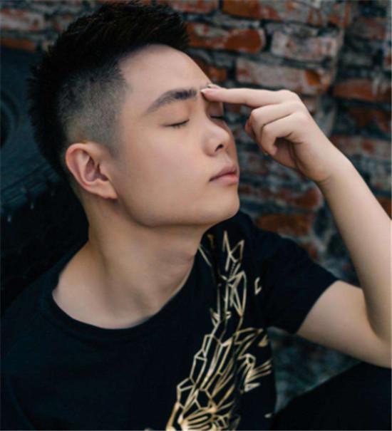 小姐姐想和寂然组cp?网友扒出身份有170万粉丝,野王都是她前cp