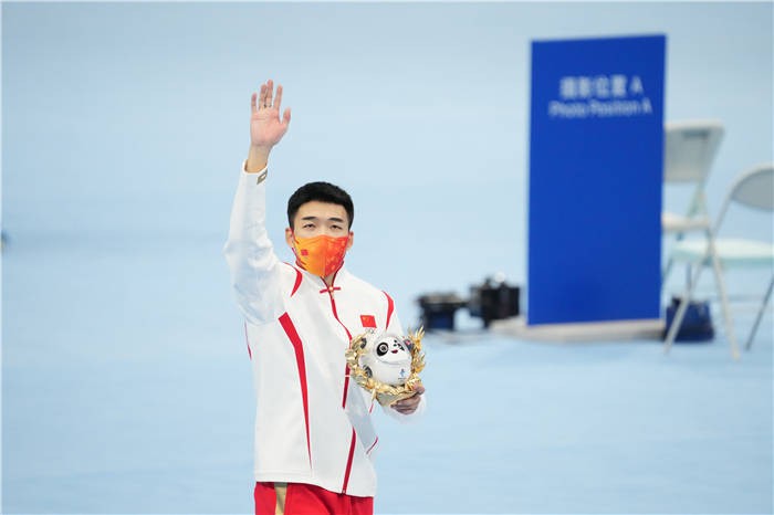 高亭宇：金牌献给祖国，精彩留给自己休闲区蓝鸢梦想 - Www.slyday.coM