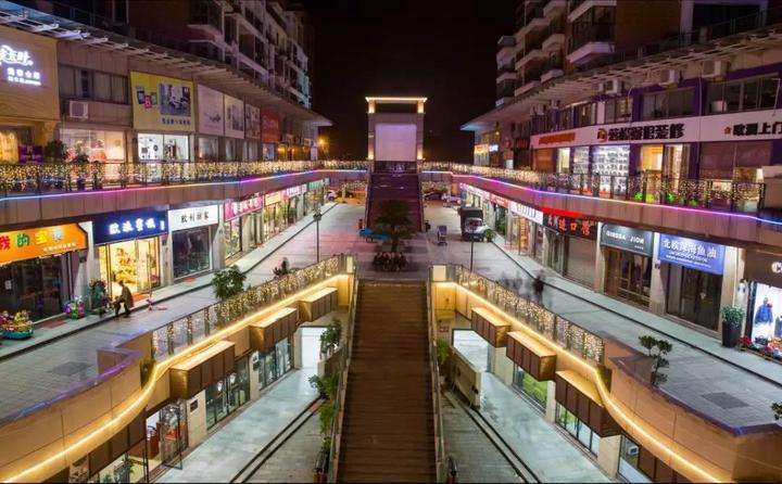 现在的青田县城很漂亮,不仅仅有自然的田园风光,还有许多欧式建,俨然