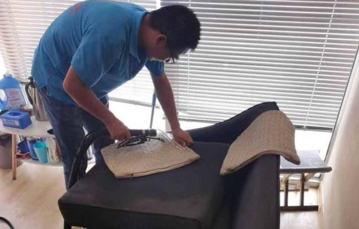 长沙一男家政工作5天累得想辞职：每个客户都问“怎么是男的”休闲区蓝鸢梦想 - Www.slyday.coM