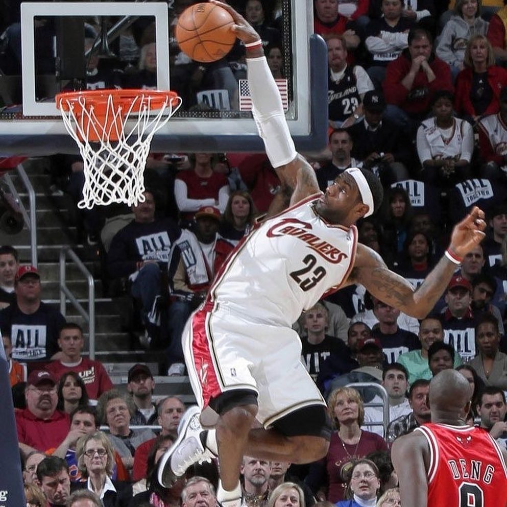 詹姆斯的扣篮瞬间,太帅了吧!