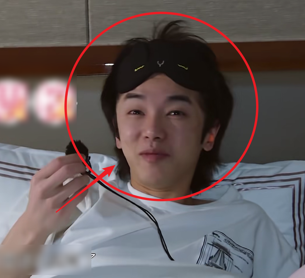 华晨宇宋亚轩素颜比帅此外就是沈腾了,沈腾的素颜也是非常真实的,浓眉