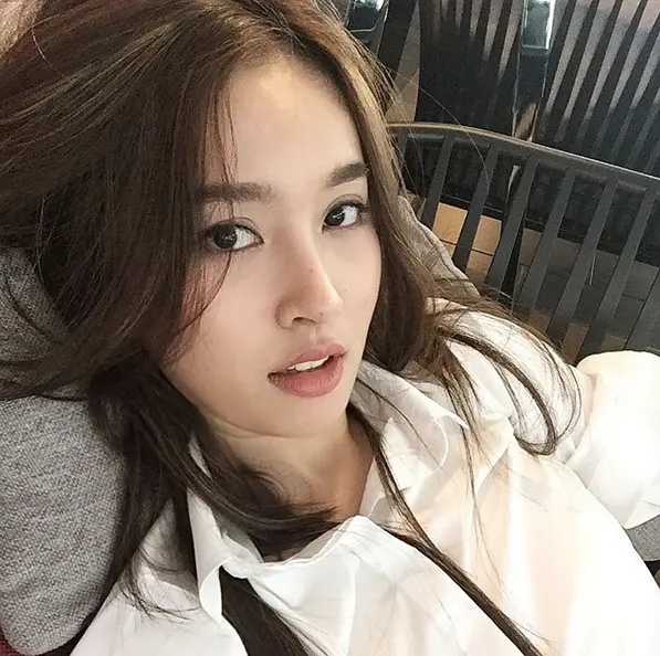 泰国女星poy treechada__财经头条