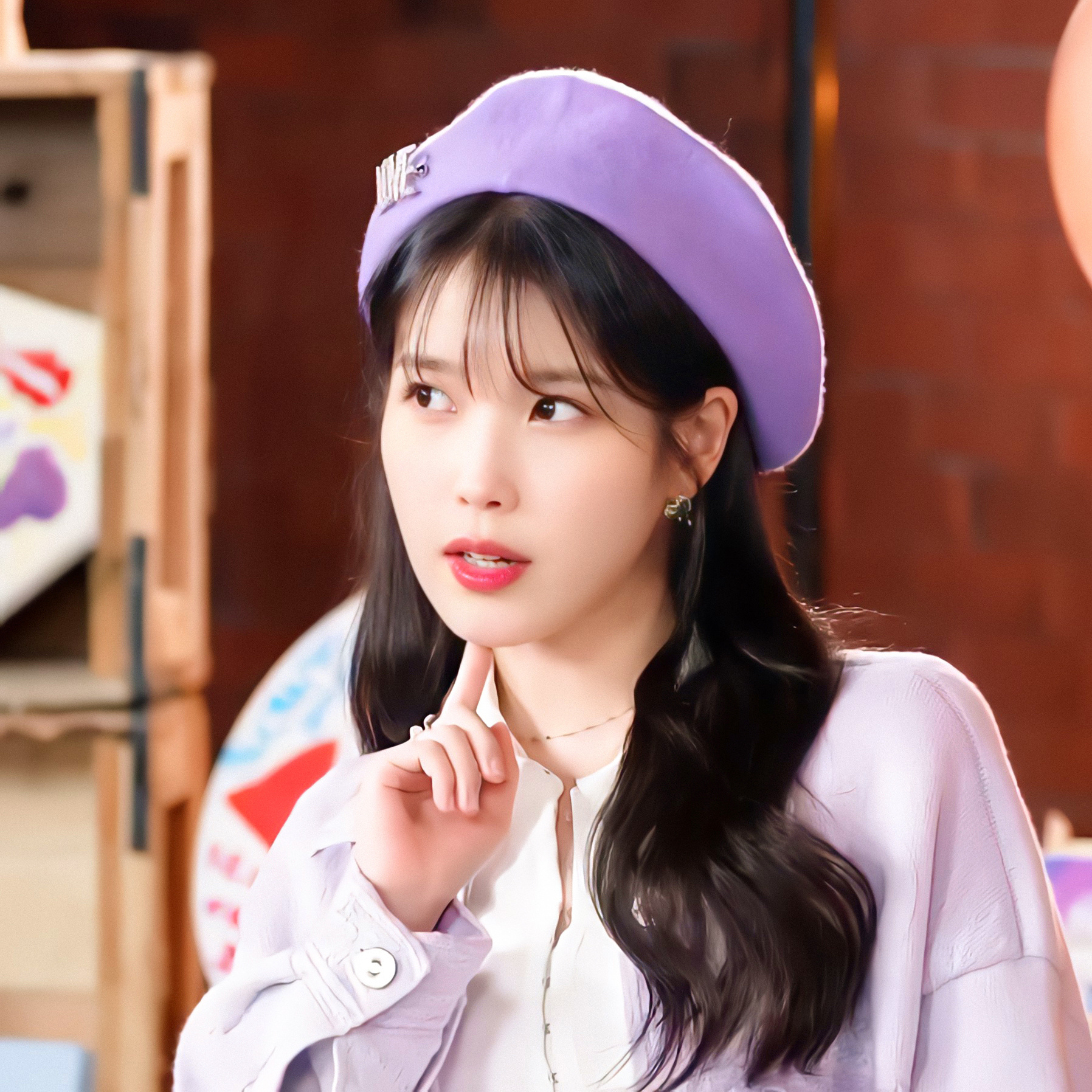 iu李知恩 | 头像__财经头条