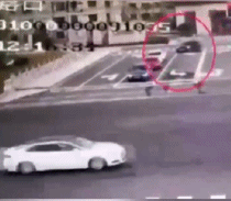 江苏一特斯拉突然冲撞桥护栏后坠河！警方通报，驾驶员已死亡，其妻仍在抢救中休闲区蓝鸢梦想 - Www.slyday.coM