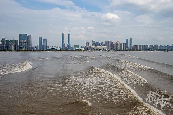 钱江|海宁|潮水_新浪新闻