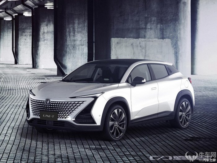定位跨界紧凑型SUV，长安全新车型UNI-T首发