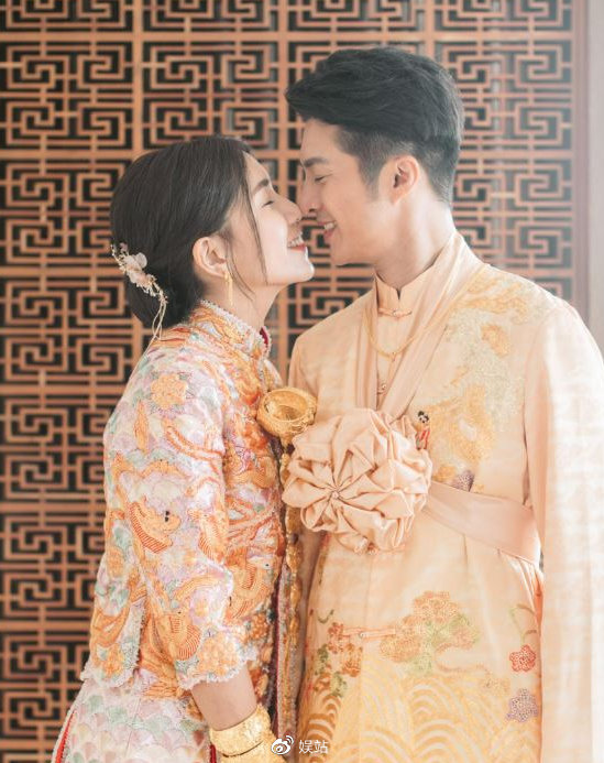 43岁艺人黄嘉乐结婚,马国明林子善当伴郎,唐诗咏反串当兄弟__财经头条