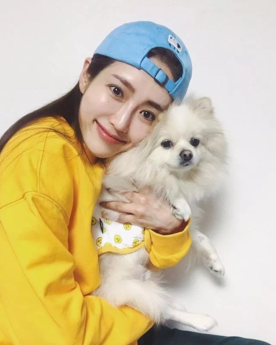 韩国普拉提教练姜贤京,长相高级身材火辣,女生看了都会心动