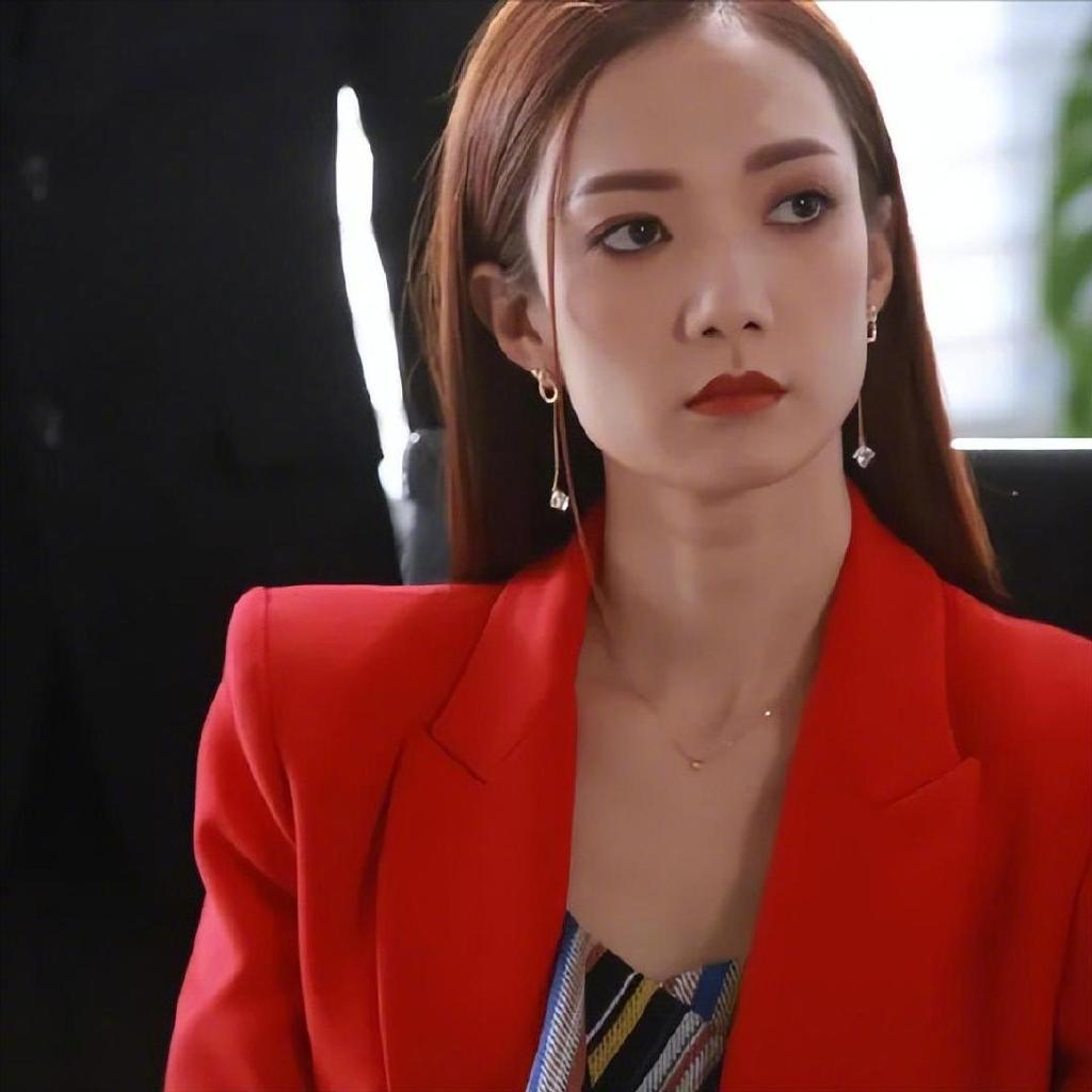 TVB花旦不被公司重视心灰离巢,宣传被消失,直言不介意|超能使者|王君馨|小姐_新浪新闻