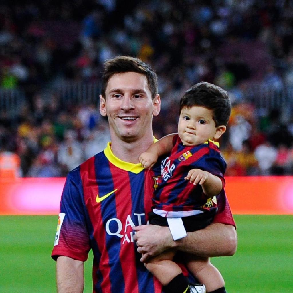 梅西大儿子圆滚滚超q萌如今10岁变高冷小帅哥颜值爆表