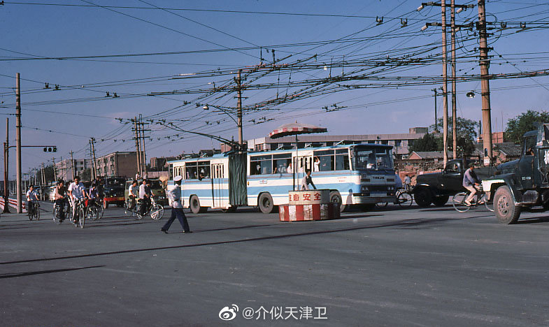 天津八十年代老照片(三)图自网络