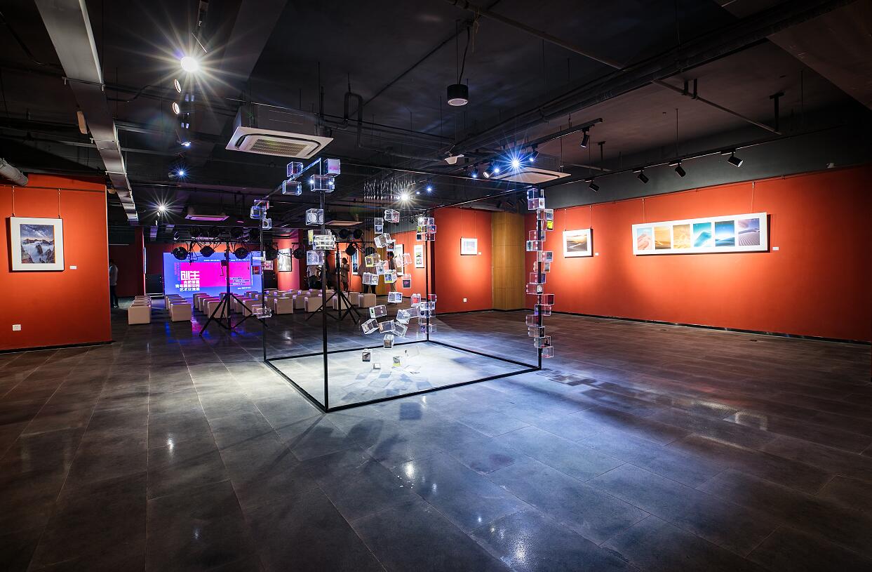 合肥首届青年摄影空间艺术交流展年轻人如何用光影表达想法