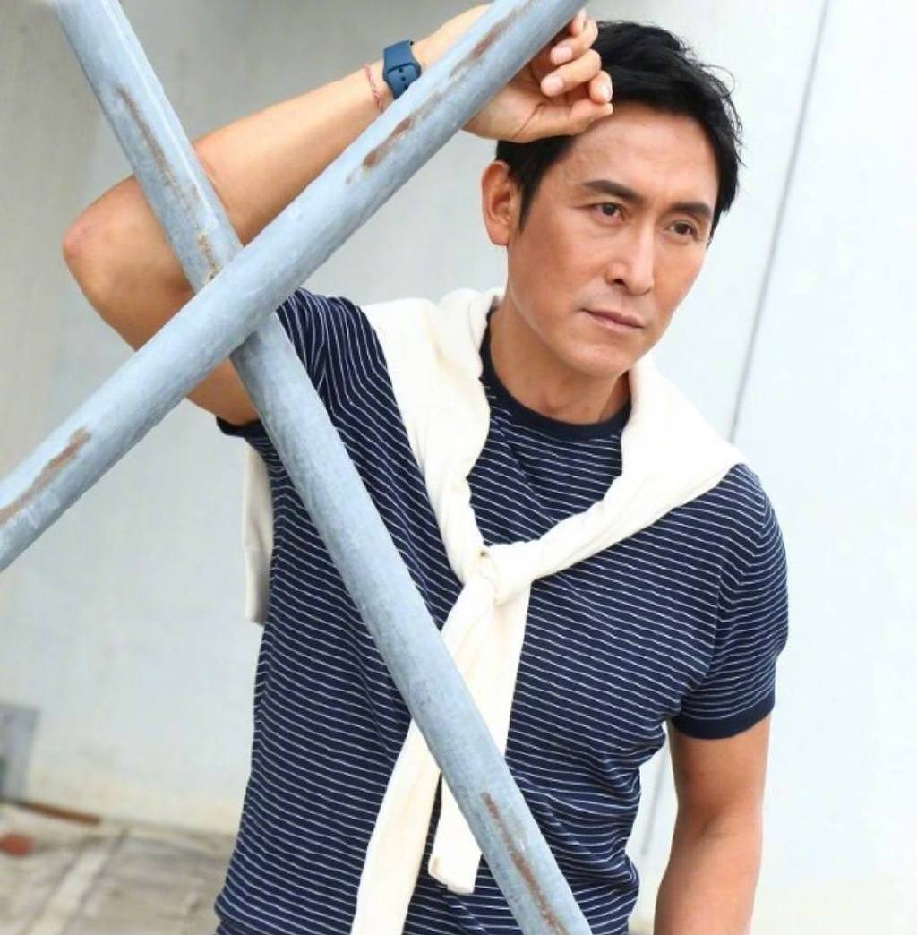 马德钟执四摊出演新剧坦言平常心面对女主角是黄智雯