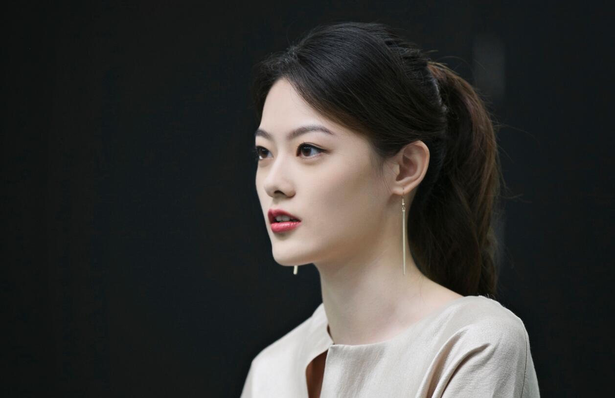 除了凡尔赛王骁还会玩心机六个字坑惨对手没想到何炅一眼看穿