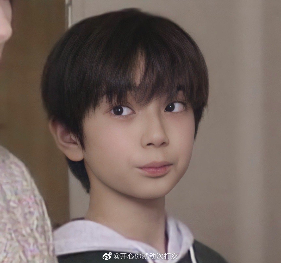 呜呜呜小时候的松本润真的超级无敌可爱!