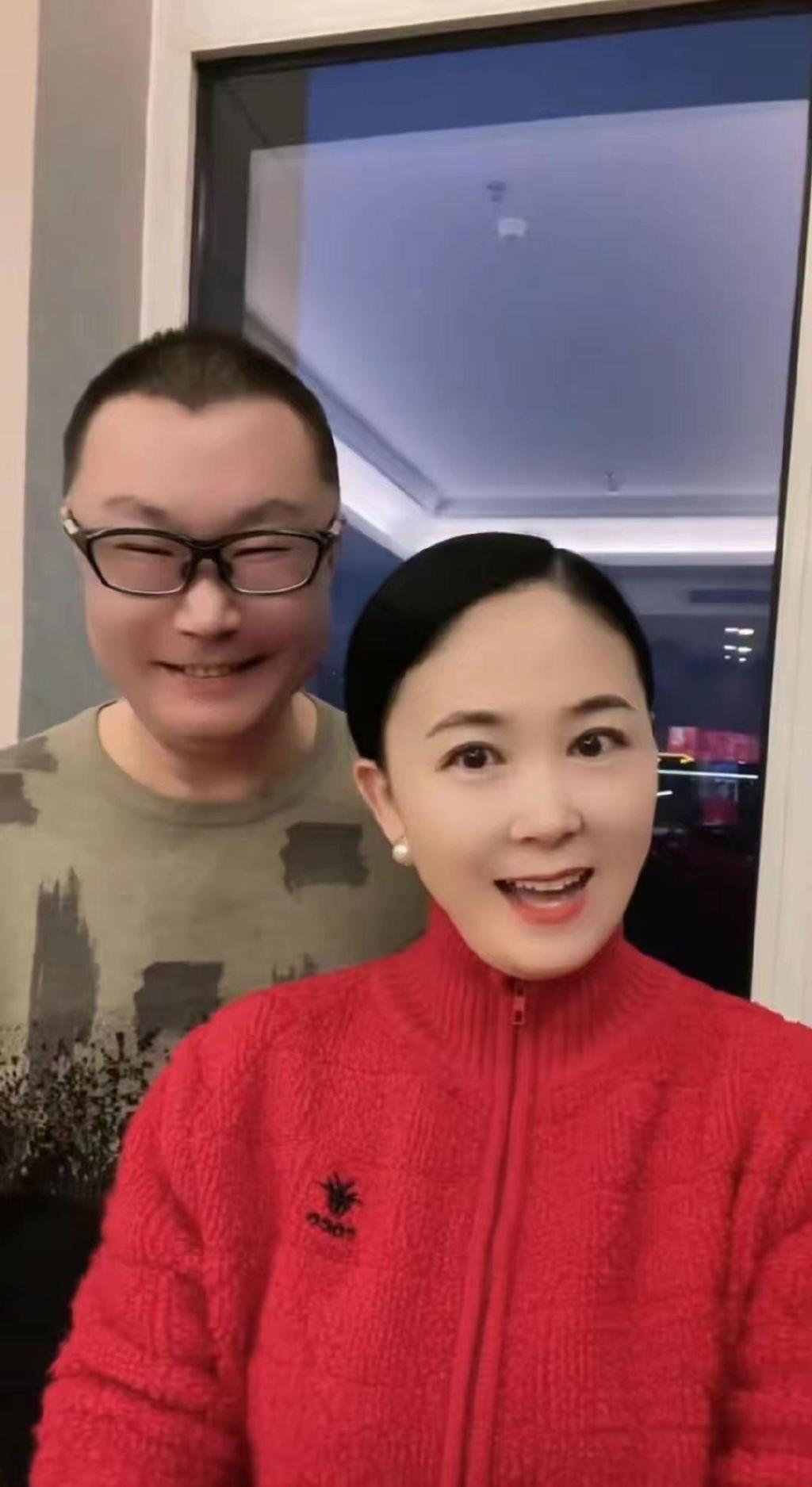 尹相杰带小娇妻回娘家,老婆穿红毛衣好富态,他瘦不少变年轻|尹相杰