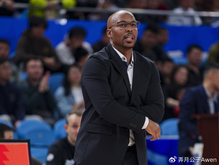 杜锋不会用的球员，他却点石成金！球迷：很遗憾没法当中国男篮主教练