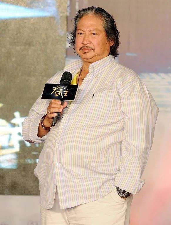 68岁香港影坛大哥仍不言休:我的手脚还很灵活|洪金宝|退休|影坛_新浪