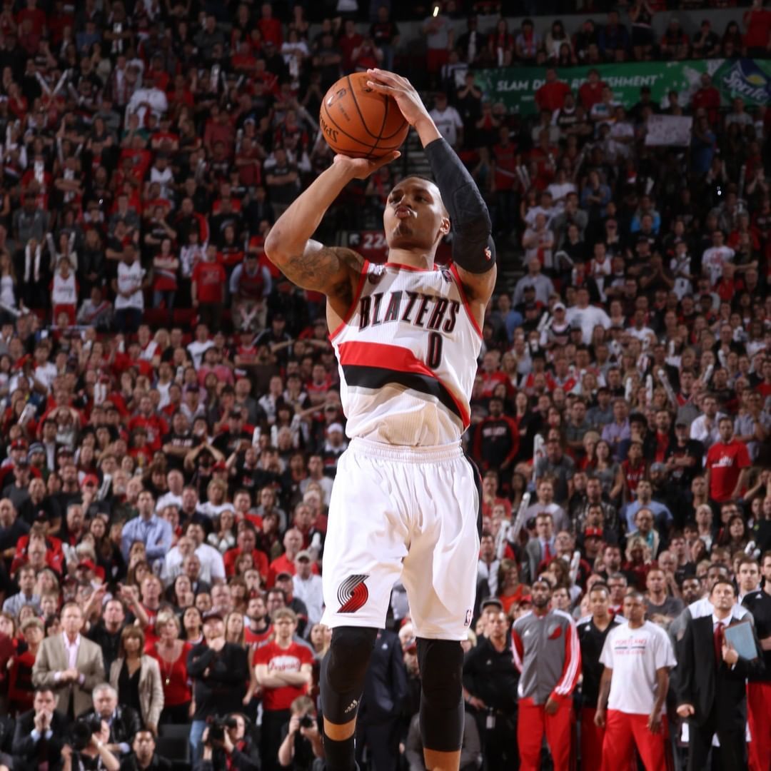 你知道这是利拉德的哪次绝杀吗?