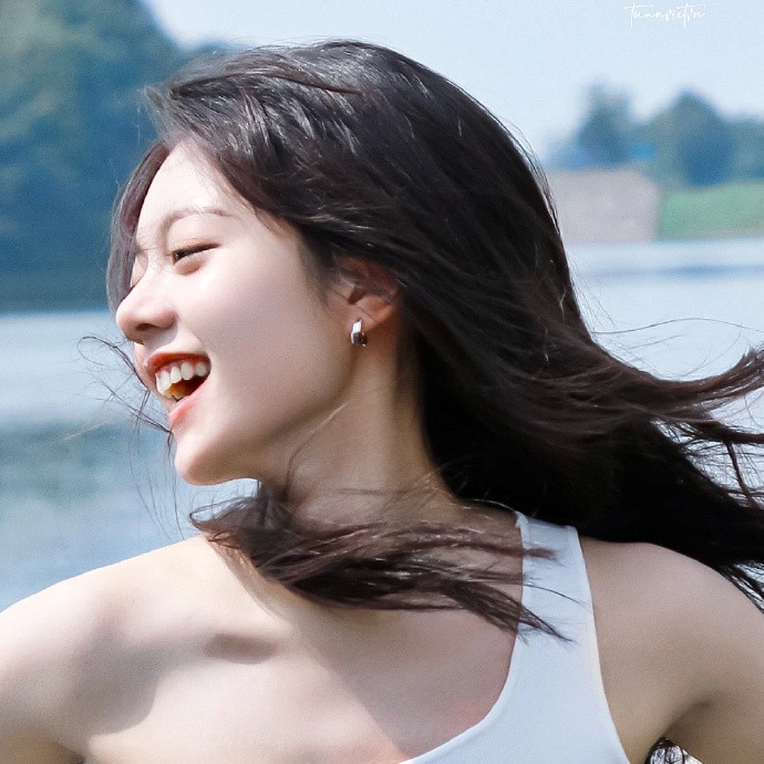 宝藏女孩赵今麦头像