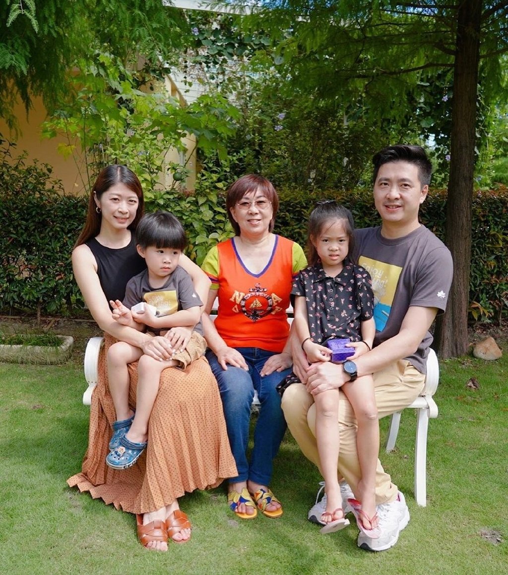 林志颖罕见晒和弟弟合影,两人现身工地视察,梦回仲天骐搬砖剧情休闲区蓝鸢梦想 - Www.slyday.coM 林志颖罕见晒和弟弟合影,两人现身工地视察,梦回仲天骐搬砖剧情休闲区蓝鸢梦想 - Www.slyday.coM