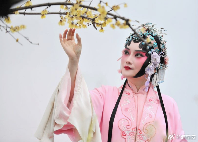 太湖之乘风破浪,还是汪小姐的繁花无畏,集于一体之安安继续不过情人节