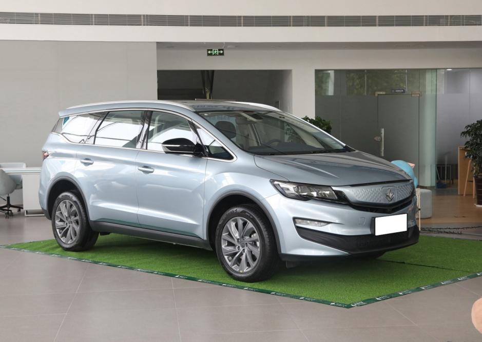 主打舒适的力帆新能源车，枫叶80v PRO上架，价格不贵