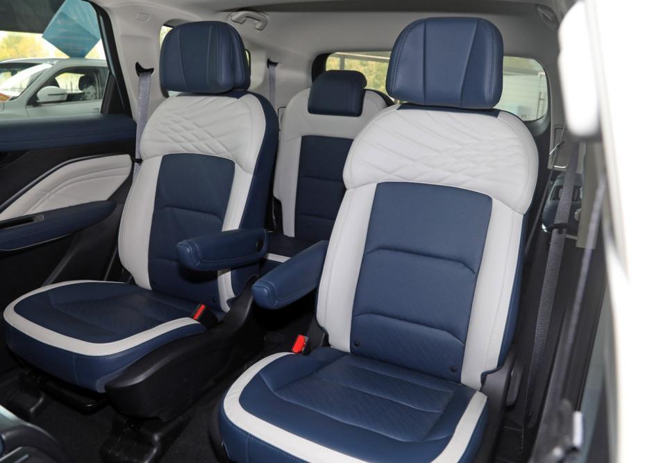 主打舒适的力帆新能源车，枫叶80v PRO上架，价格不贵