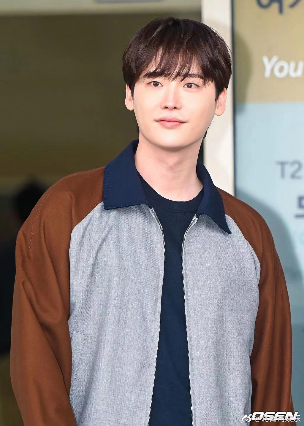 李钟硕机场出发图96,休闲穿搭好清爽!_高清图集_新浪网