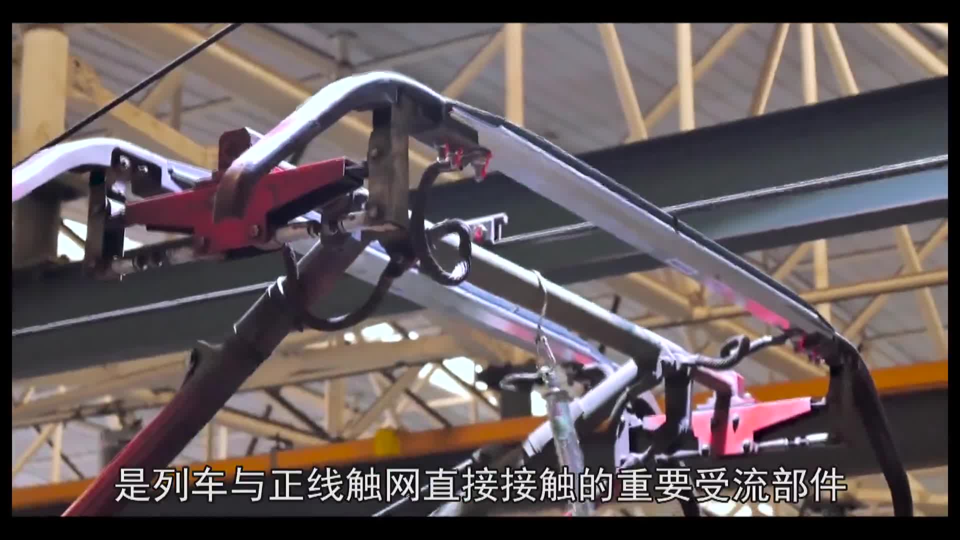 科普揭秘列车受电弓碳滑板更换