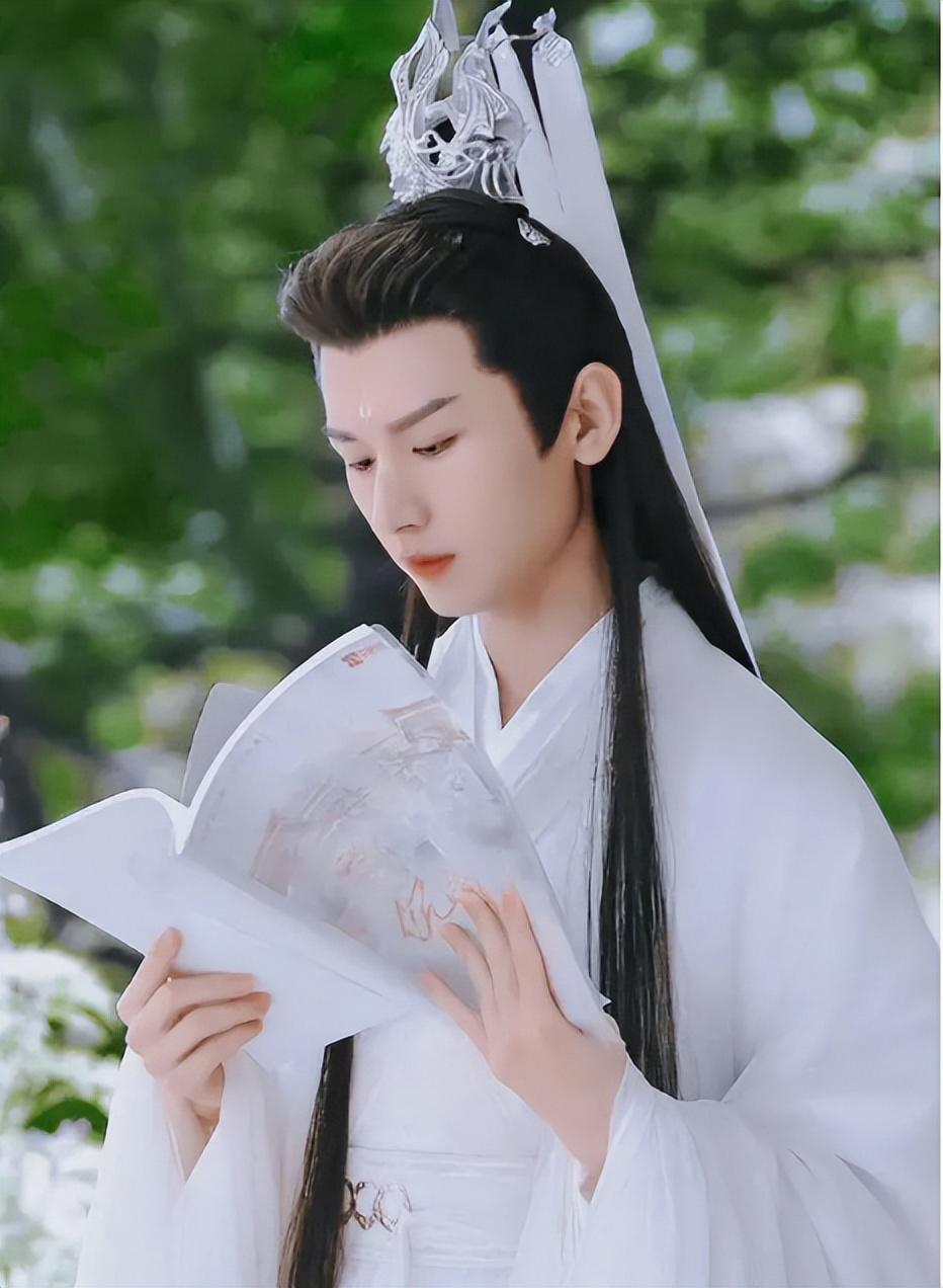 《底线》：流量明星成毅甘当陪衬但表演略苍白，靳东有变化接地气休闲区蓝鸢梦想 - Www.slyday.coM