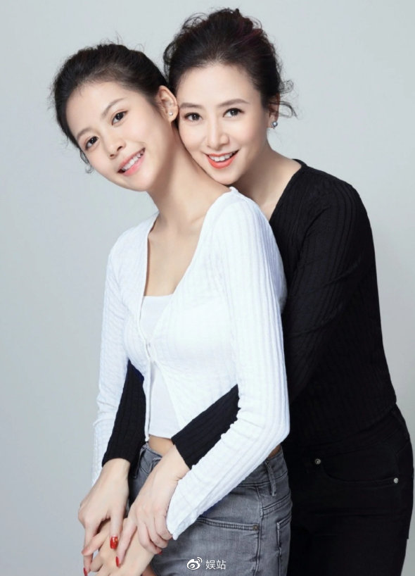 53岁翁虹近况曝光,颜值完胜90后白鹿,为女儿接拍《宁安如梦》休闲区蓝鸢梦想 - Www.slyday.coM 53岁翁虹近况曝光,颜值完胜90后白鹿,为女儿接拍《宁安如梦》休闲区蓝鸢梦想 - Www.slyday.coM