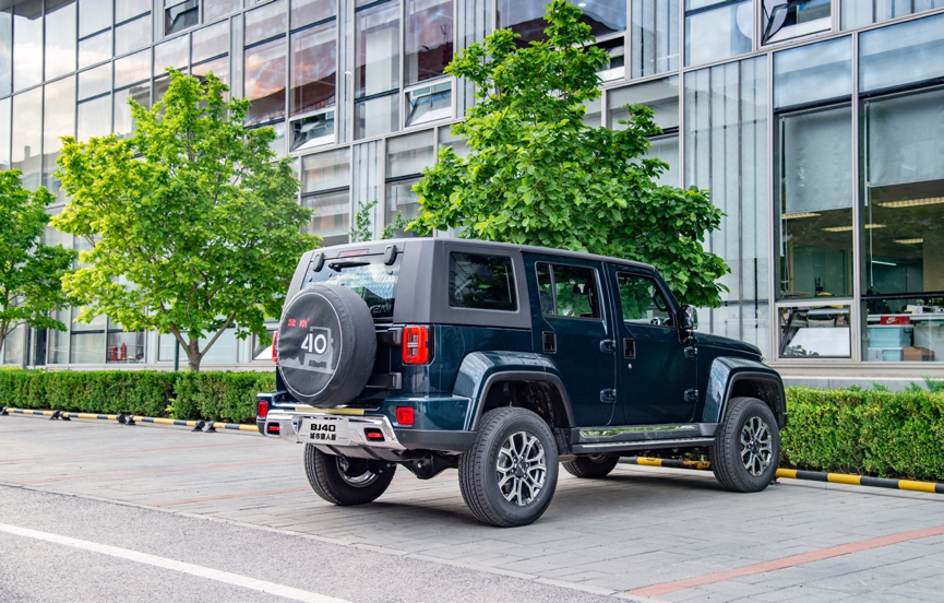 北京bj40 plus城市猎人版上市,售价15.98万起,优先推荐侠客版