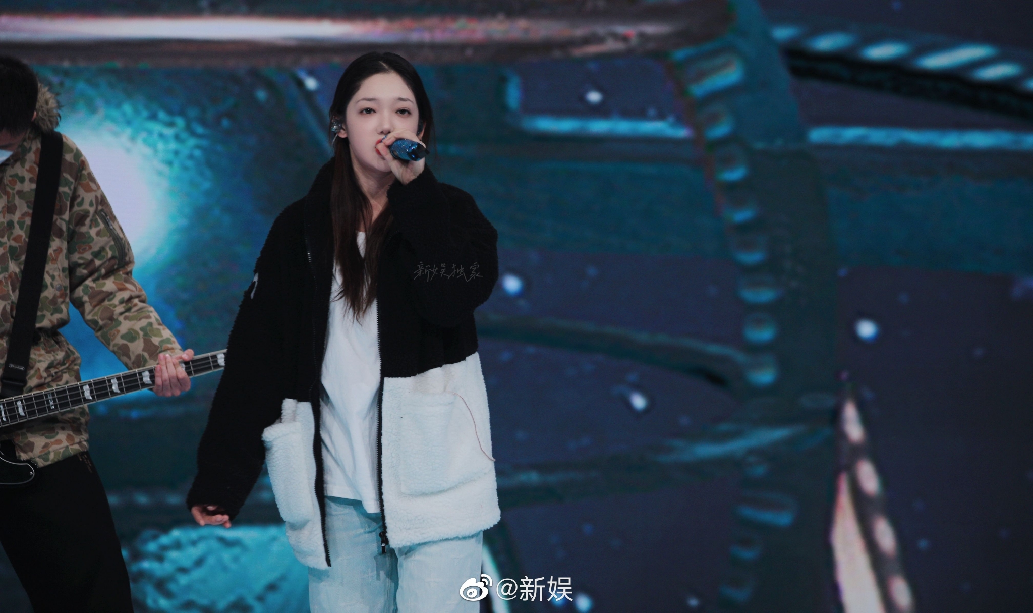 希林娜依高彩排花絮照 希林娜依高江苏元宵晚会彩排图来啦！|林娜|依高|元宵晚会_新浪新闻