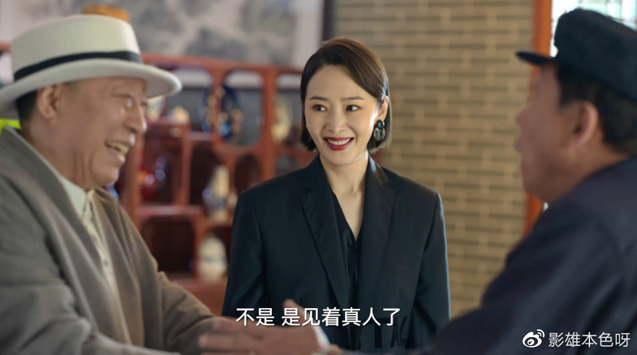 程程再现《狂飙》名场面，戏内御姐戏外软萌，曲栅栅的反差太可爱__财经头条