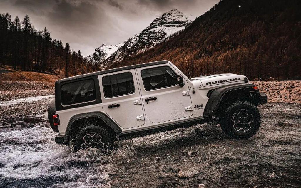 东风猛士、哈弗H-DOG，越野车也“通电”