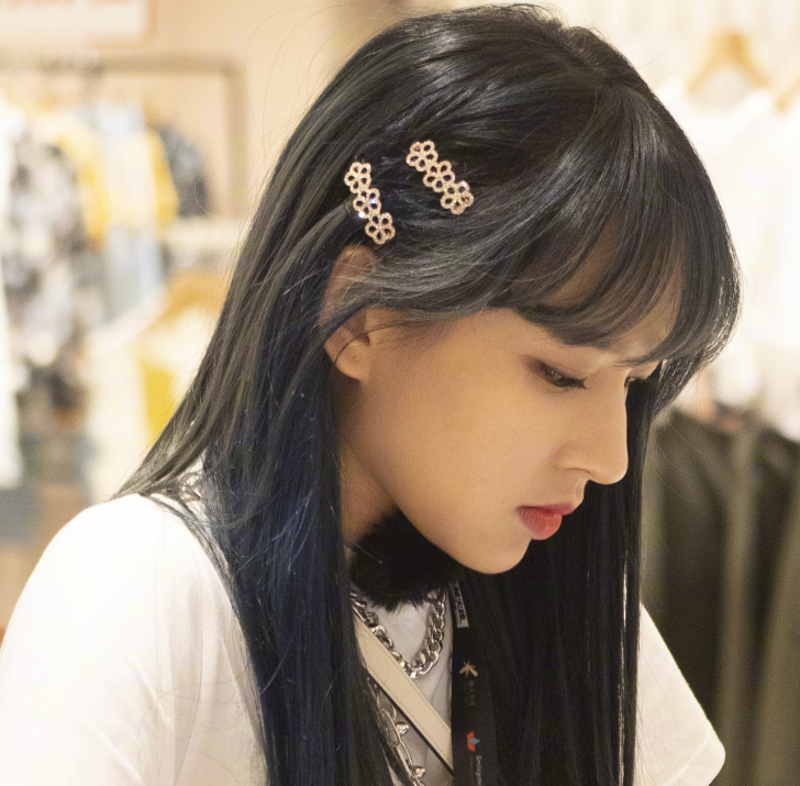 《哎呀好身材》生图流出,程潇灵超比试滑板,我却更在意两人颜值