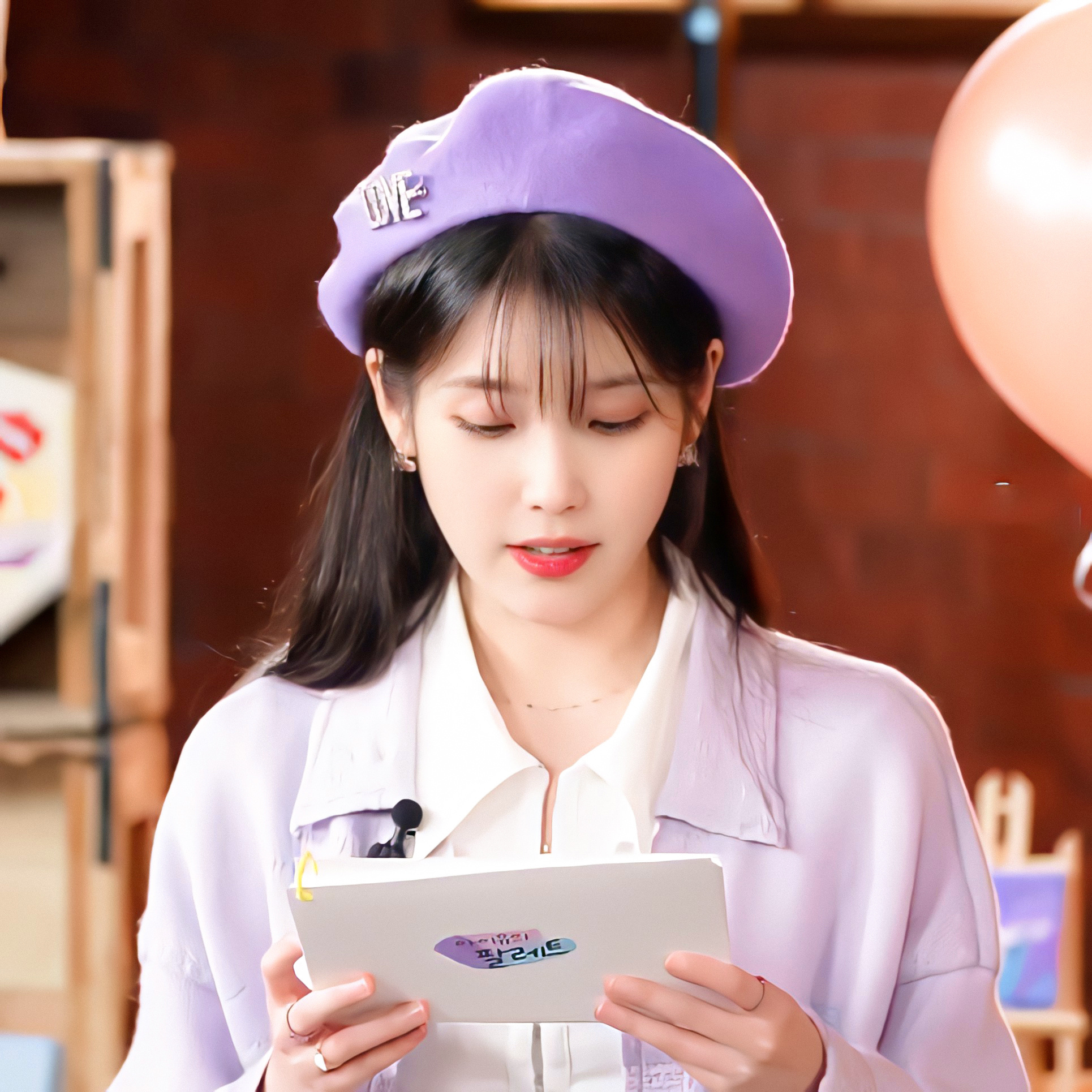 iu李知恩 | 头像__财经头条