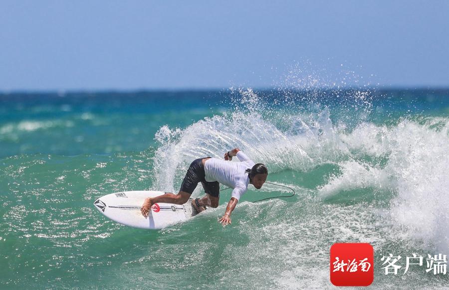 2021年全国冲浪赛12月15日万宁日月湾开赛休闲区蓝鸢梦想 - Www.slyday.coM 2021年全国冲浪赛12月15日万宁日月湾开赛休闲区蓝鸢梦想 - Www.slyday.coM