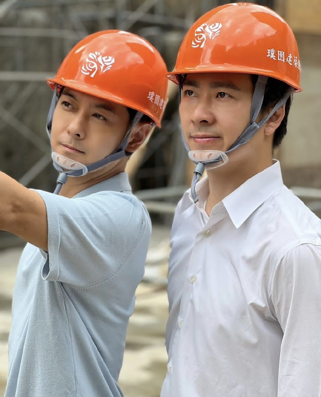 林志颖罕见晒和弟弟合影,两人现身工地视察,梦回仲天骐搬砖剧情休闲区蓝鸢梦想 - Www.slyday.coM 林志颖罕见晒和弟弟合影,两人现身工地视察,梦回仲天骐搬砖剧情休闲区蓝鸢梦想 - Www.slyday.coM