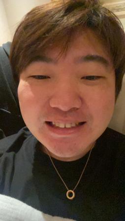 导演吴彤蹭热度?错把自拍当成宣传剧照发出,被网友嘲手滑太憨了