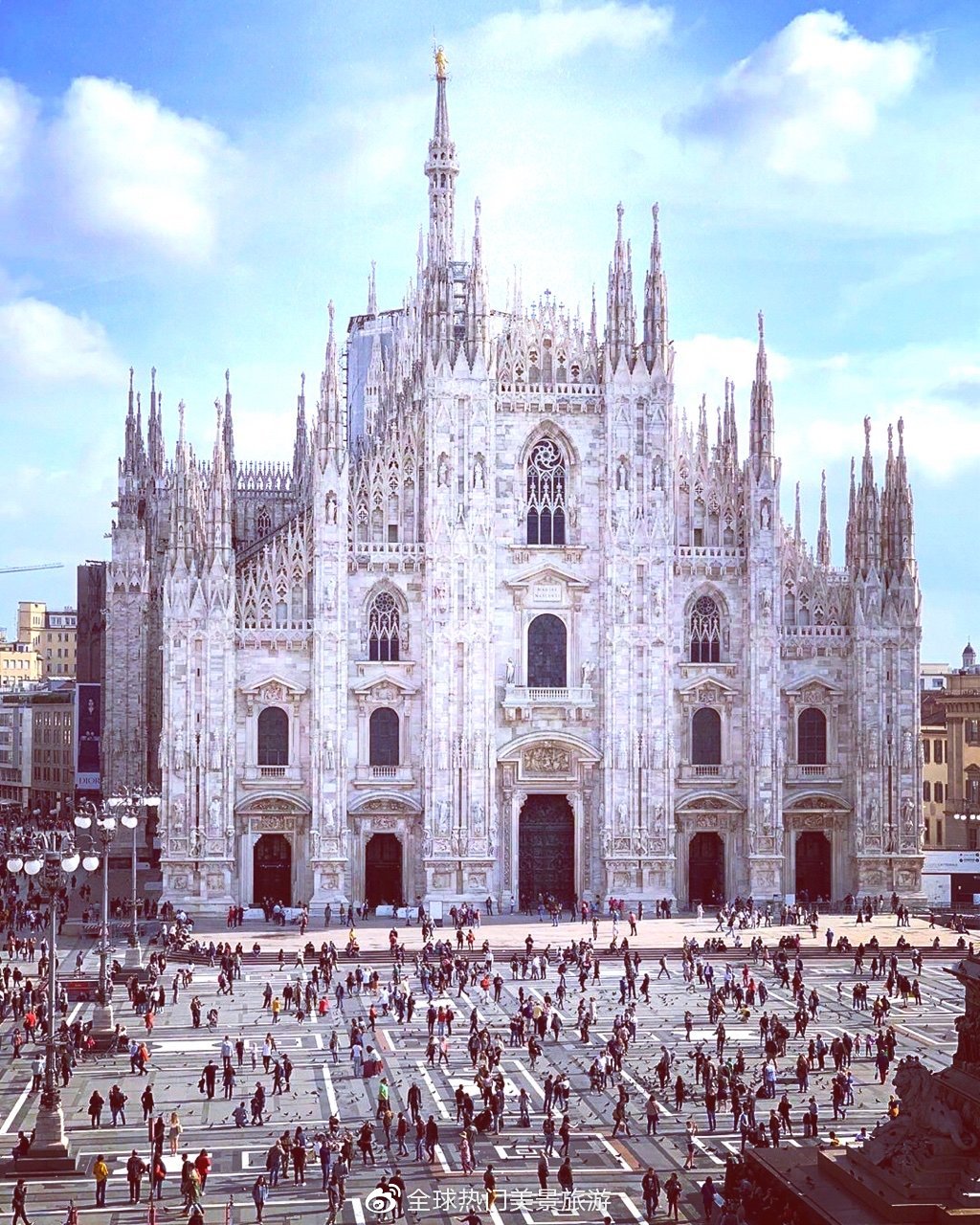 米兰大教堂(米兰大教堂是什么建筑风格)