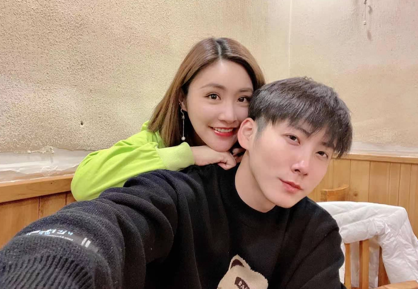 女星"大王"在节目向男友求婚,闺蜜杨紫周扬青毛不易围观送祝福