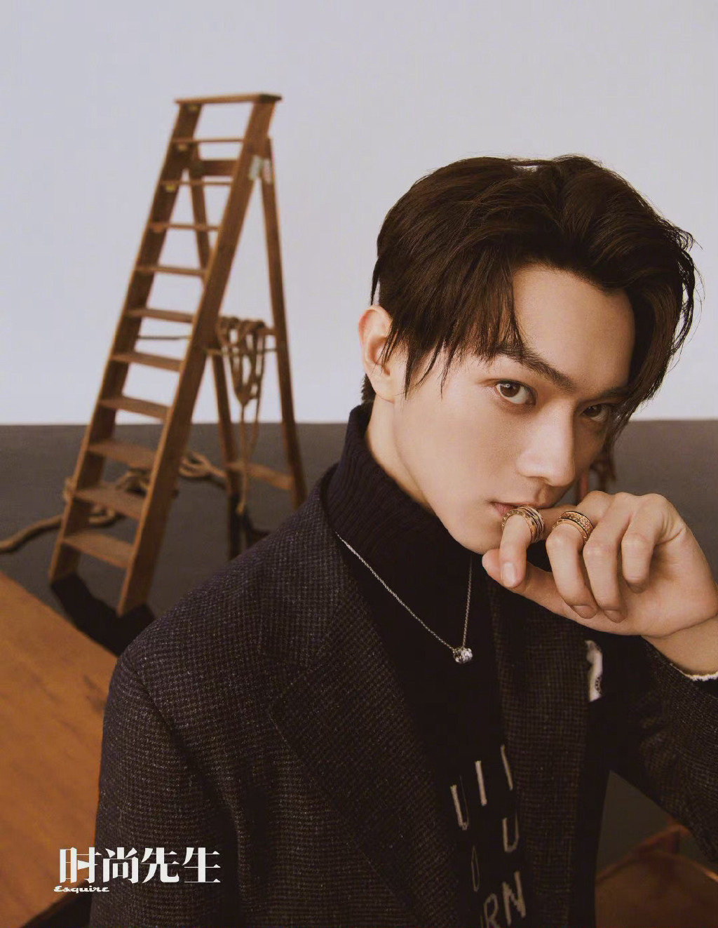 许凯|《时尚先生esquire》五月刊封面大片
